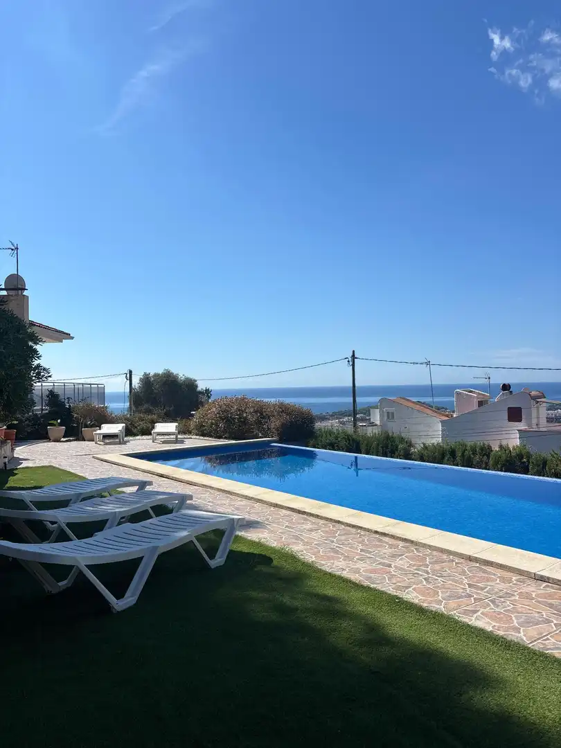 Piscina de Casa o xalet en venda en Lloret de Mar amb Aire condicionat, Calefacció i Jardí privat