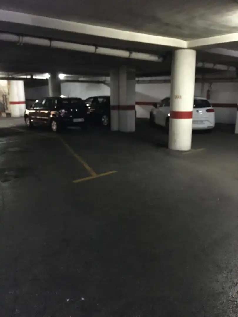 Garage zur Miete in Carrer Antonio Campos Javaloyes, 2, Ciutat Jardí - Torreta Verdí