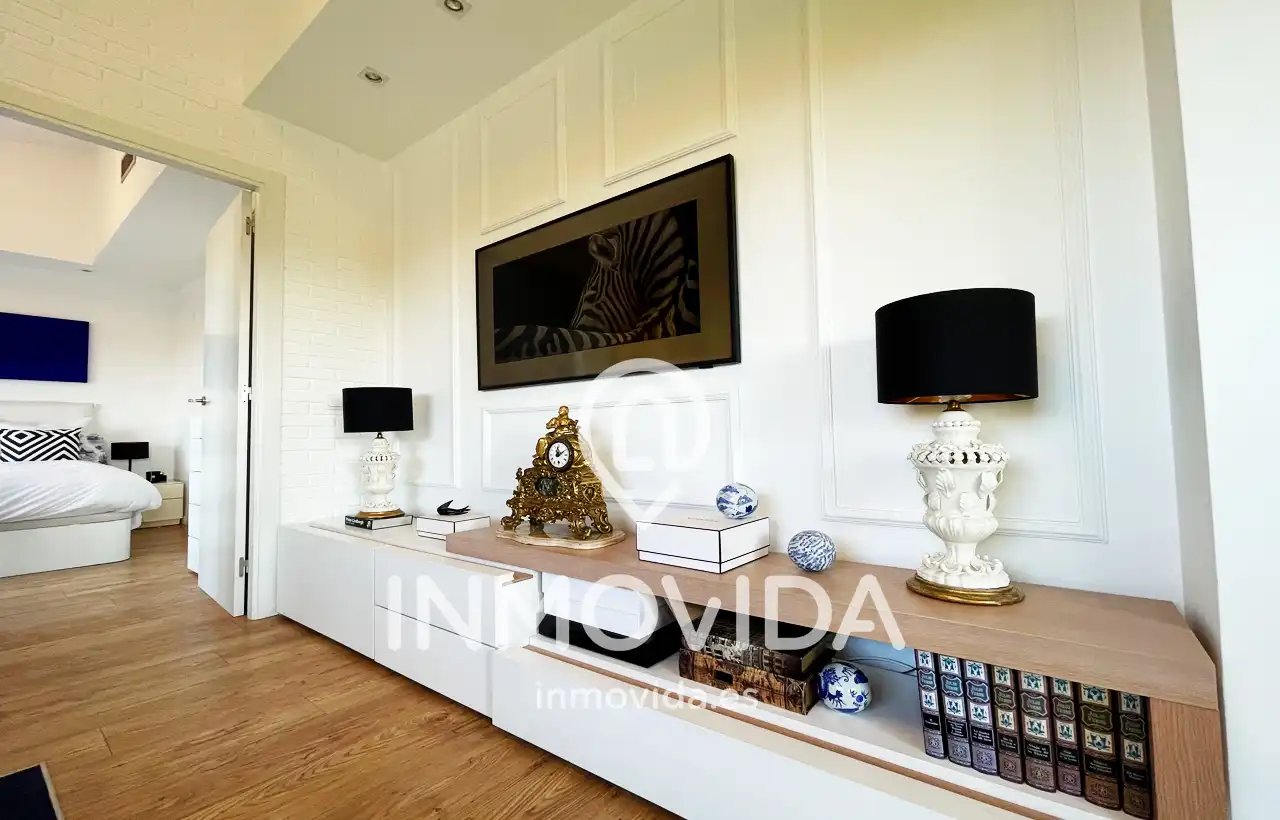 Sala d'estar de Àtic en venda en Paiporta amb Aire condicionat, Terrassa i Traster