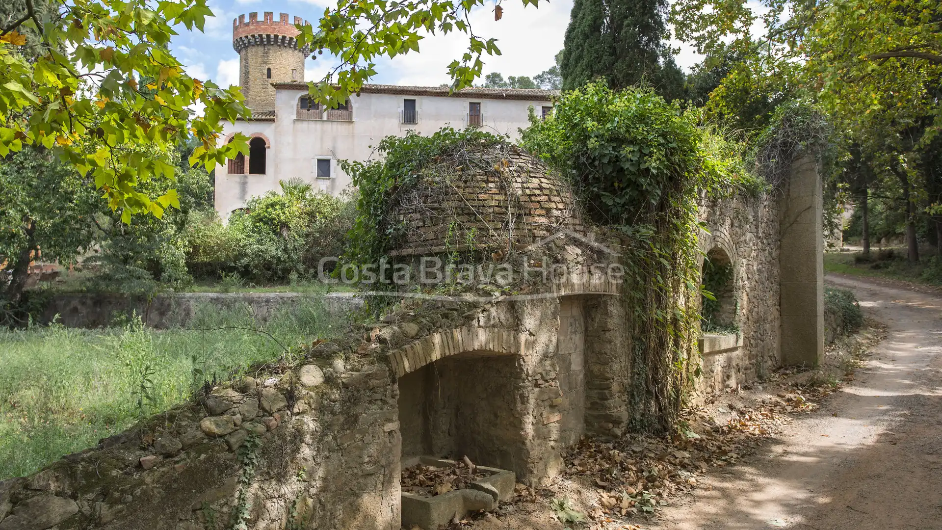 Finca rústica en venta en Afores, Flaçà