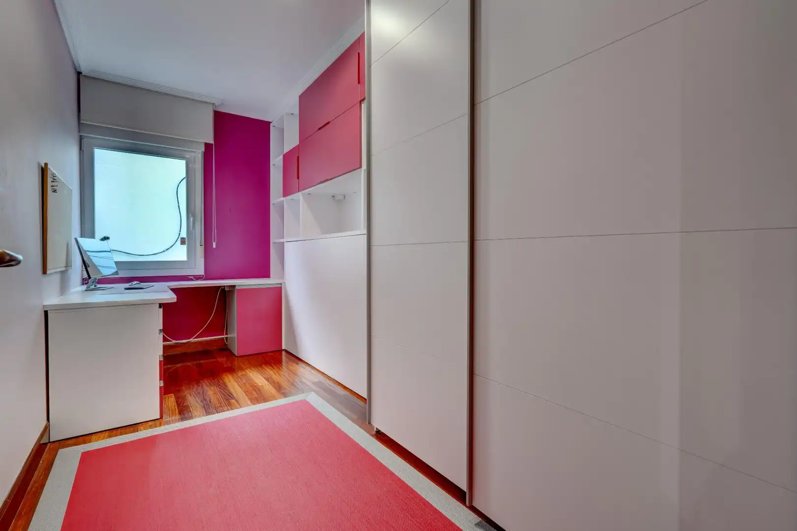 Habitación de Piso en venta en Donostia - San Sebastián  con Calefacción, Trastero y Amueblado