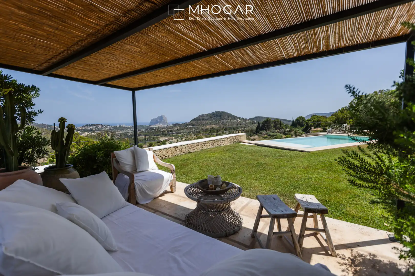 Terrassa de Finca rústica de lloguer en Benissa amb Aire condicionat, Calefacció i Jardí privat