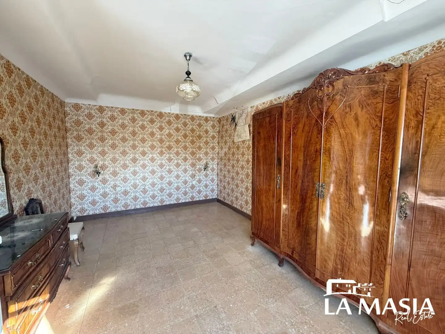 Cuina de Finca rústica en venda en Olèrdola amb Jardí privat i Traster