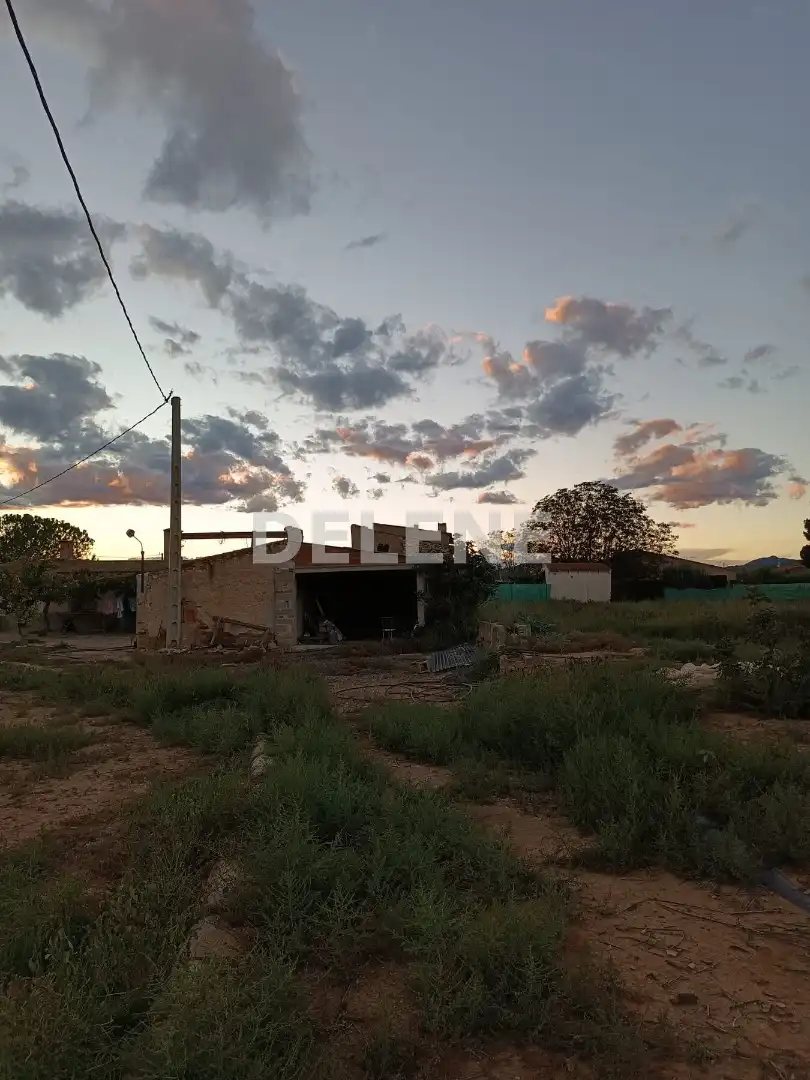 Casa rústica en venda a Hellín