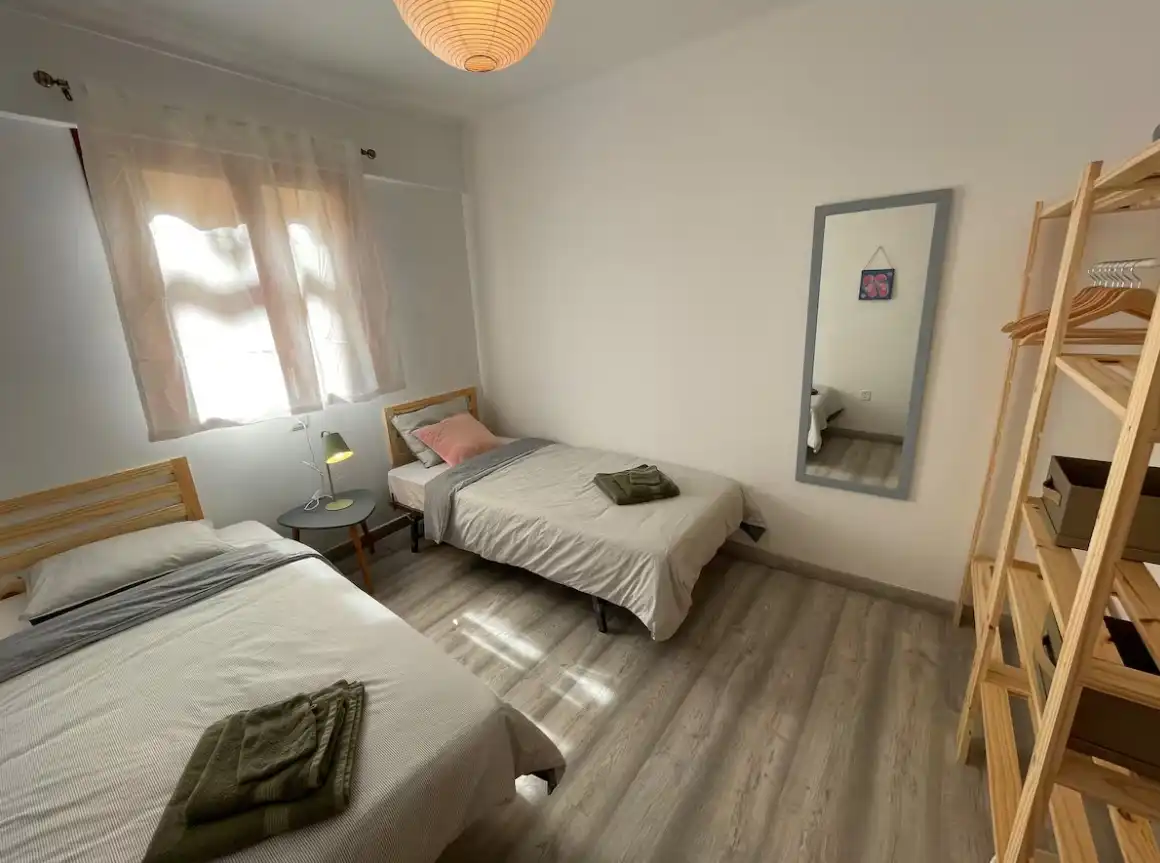 Habitación de Apartamento de alquiler en Manacor con Aire acondicionado, Parquet y Amueblado