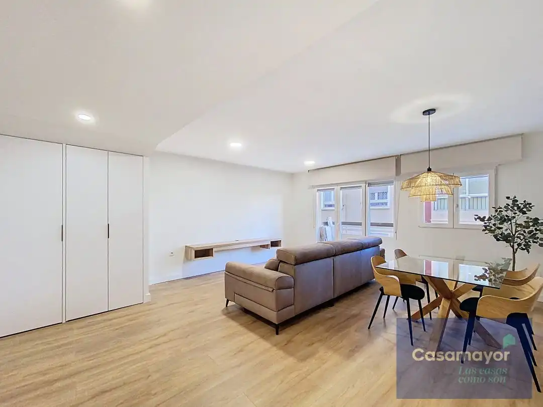 Sala de estar de Piso de alquiler en Alicante / Alacant con Aire acondicionado, Calefacción y Terraza