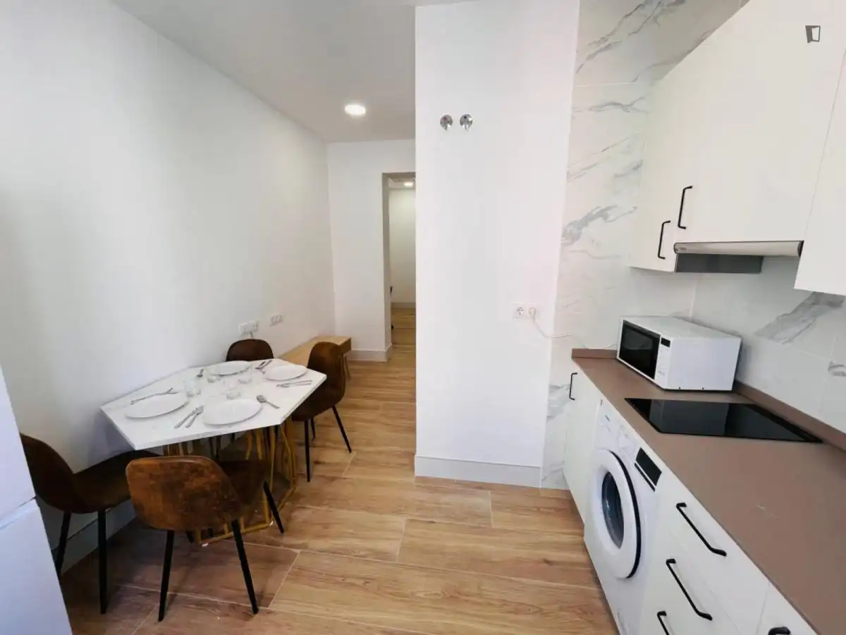 Cocina de Apartamento de alquiler en Madrid con Aire acondicionado, Calefacción y Amueblado