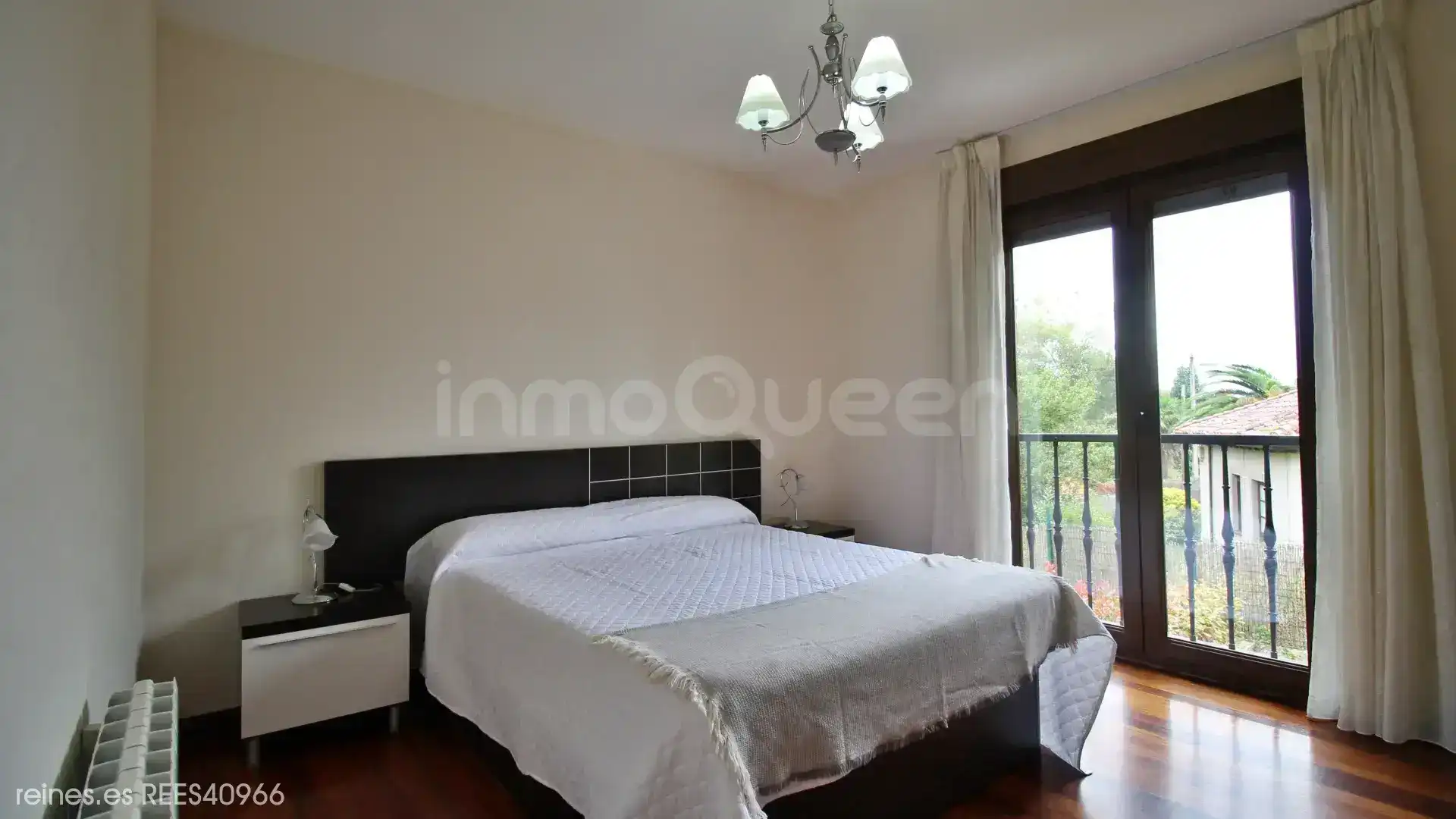 Habitación de Casa adosada en venta en Val de San Vicente , Cantabria