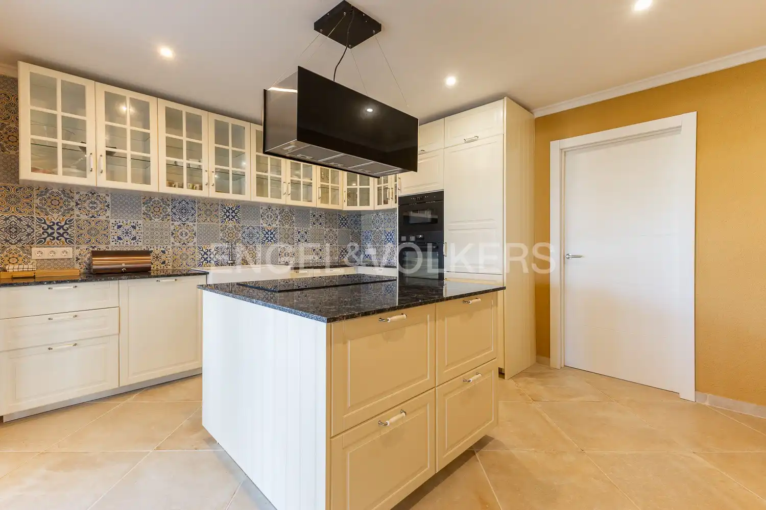 Casa con terraza en venta en Cami de Aldvocat, imagen 44