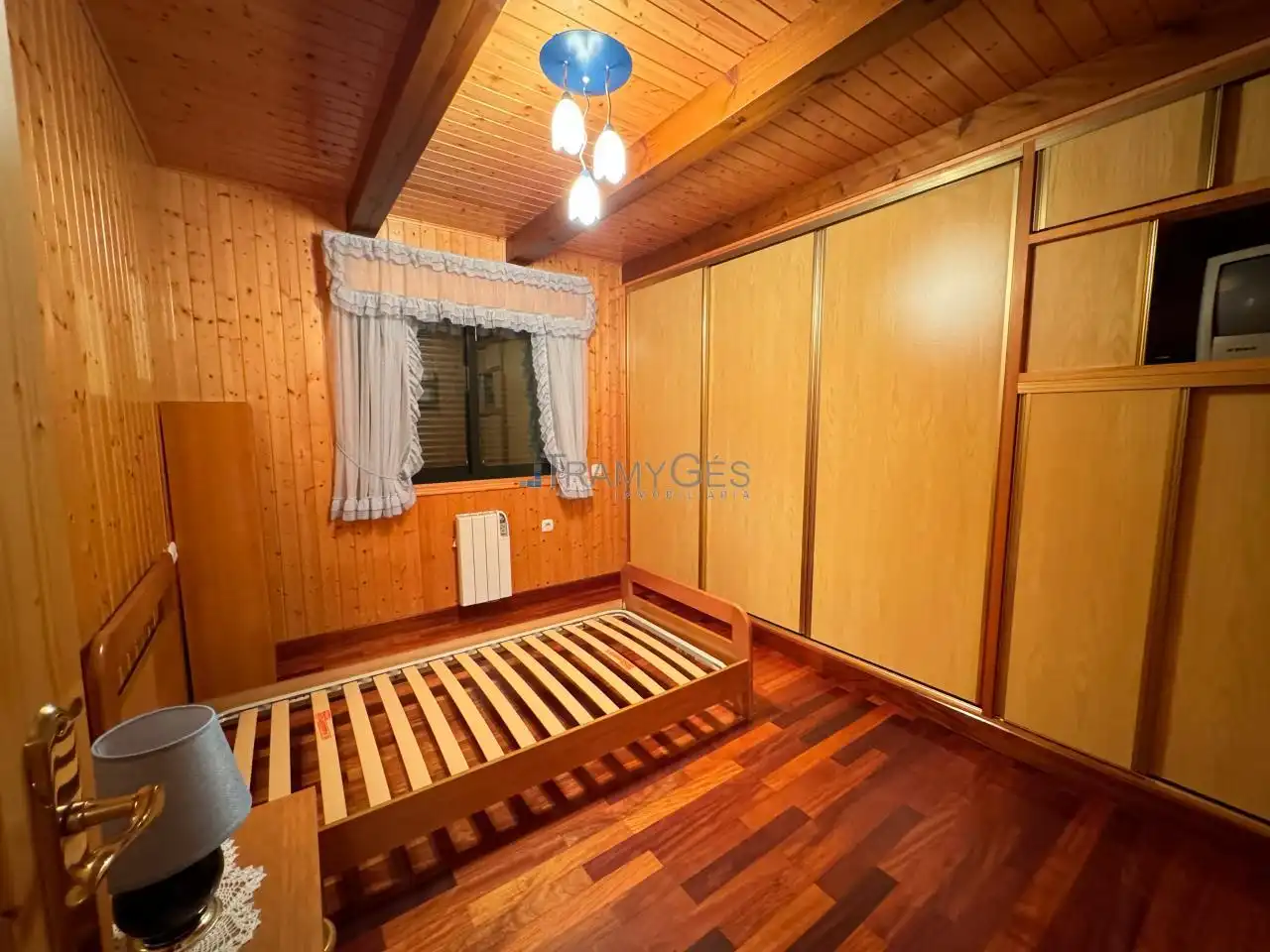 Habitación de Casa o chalet en venta en Redondela con Calefacción, Jardín privado y Terraza