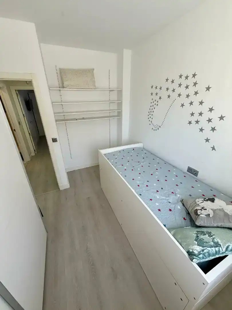 Dormitori de Pis en venda en La Línea de la Concepción amb Aire condicionat, Piscina i Balcó