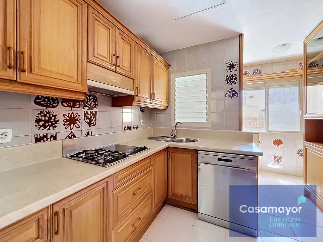 Kitchen of Flat for rent in Alicante / Alacant  with Air Conditioner and Heating