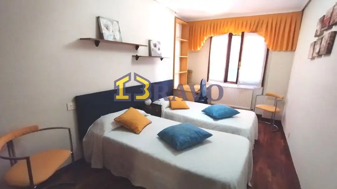 Bedroom of Flat for sale in Medina de Pomar  with Heating, Terrace and Furnished