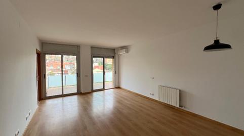 Foto 2 de Piso de alquiler en Molins de Rei, Barcelona