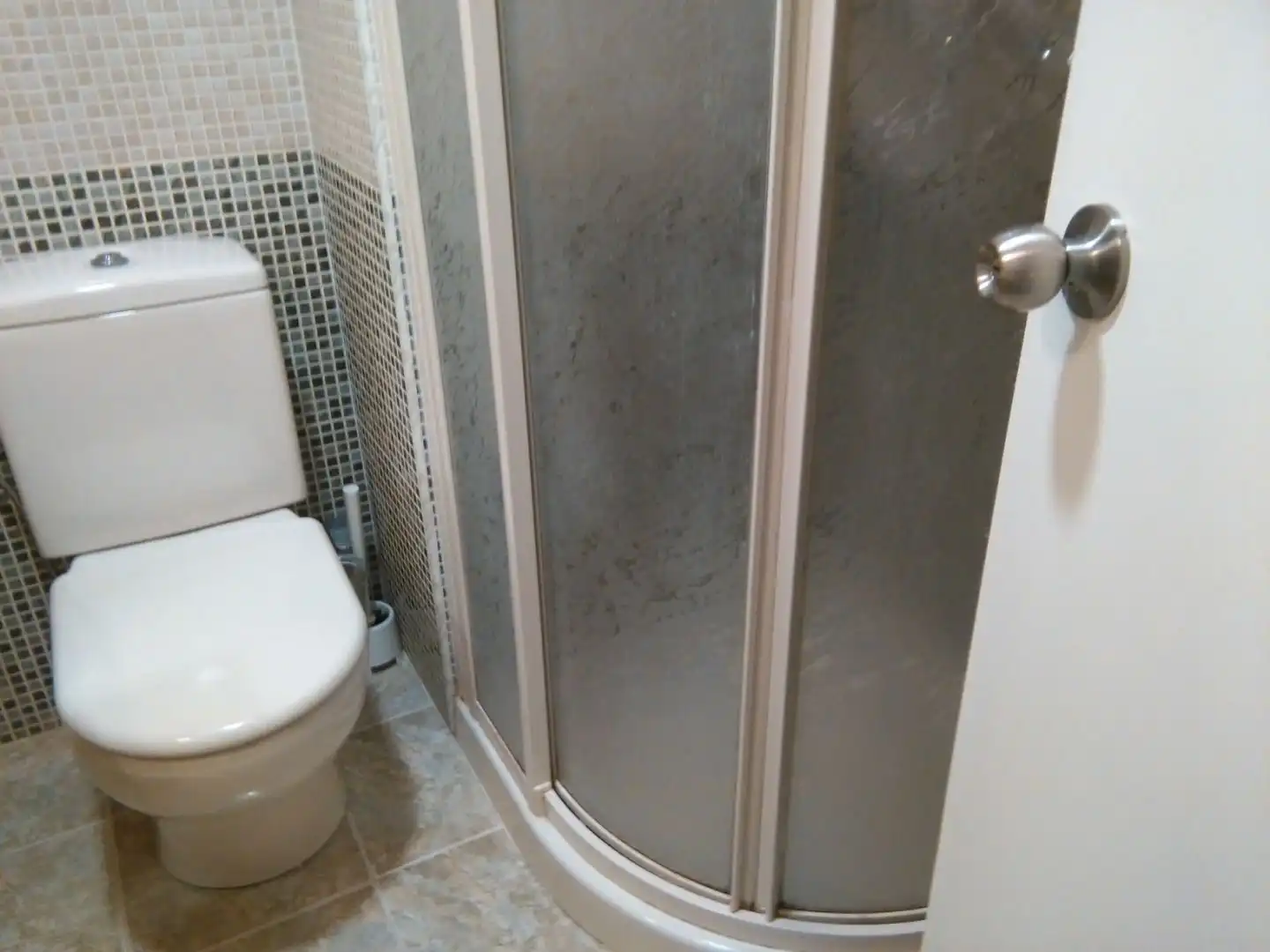 Baño de Piso de alquiler en La Pobla de Farnals con Aire acondicionado, Calefacción y Terraza