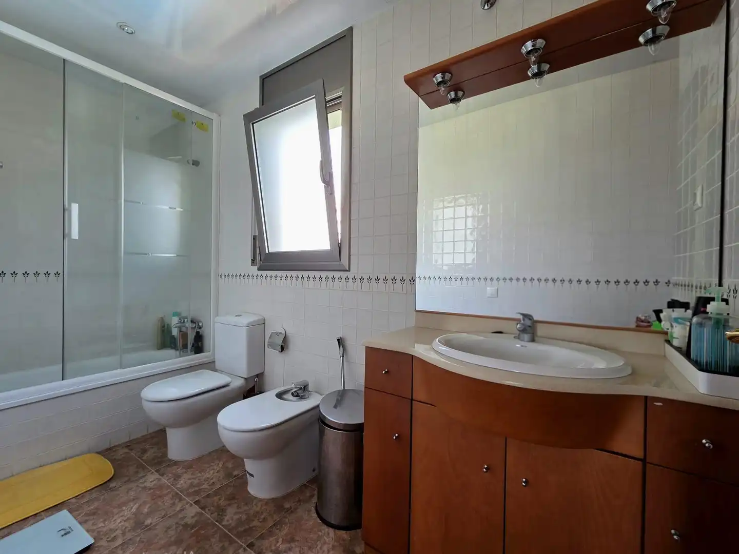 Bathroom of Houses for sale in Cunit  with Community pool