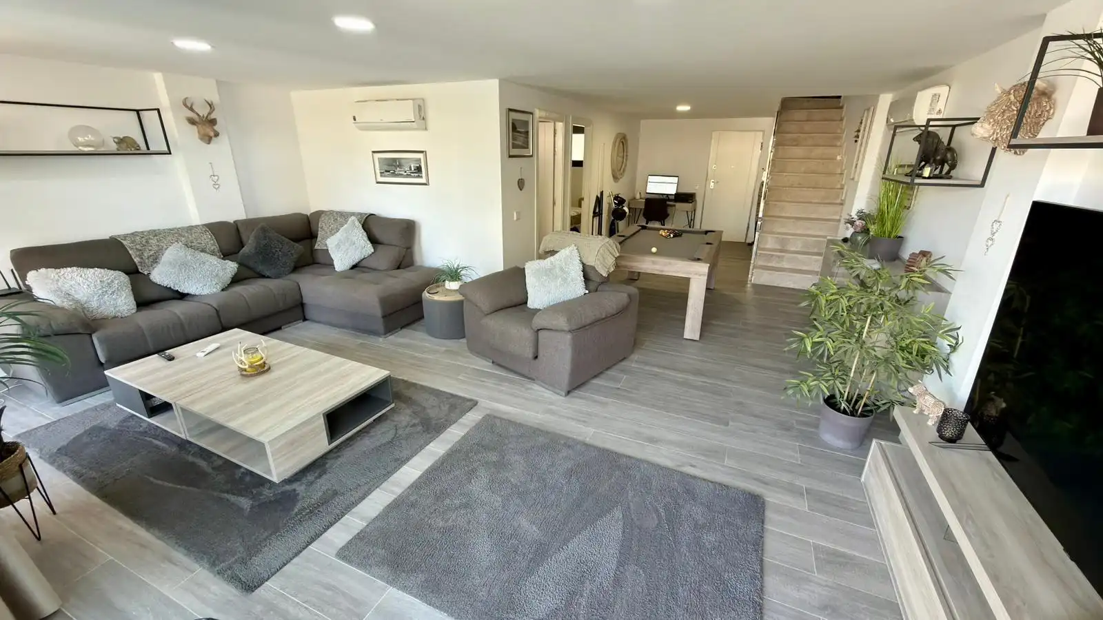 Wohnzimmer von Maisonette zum Verkauf in Finestrat mit Klimaanlage, Heizung und Privatgarten