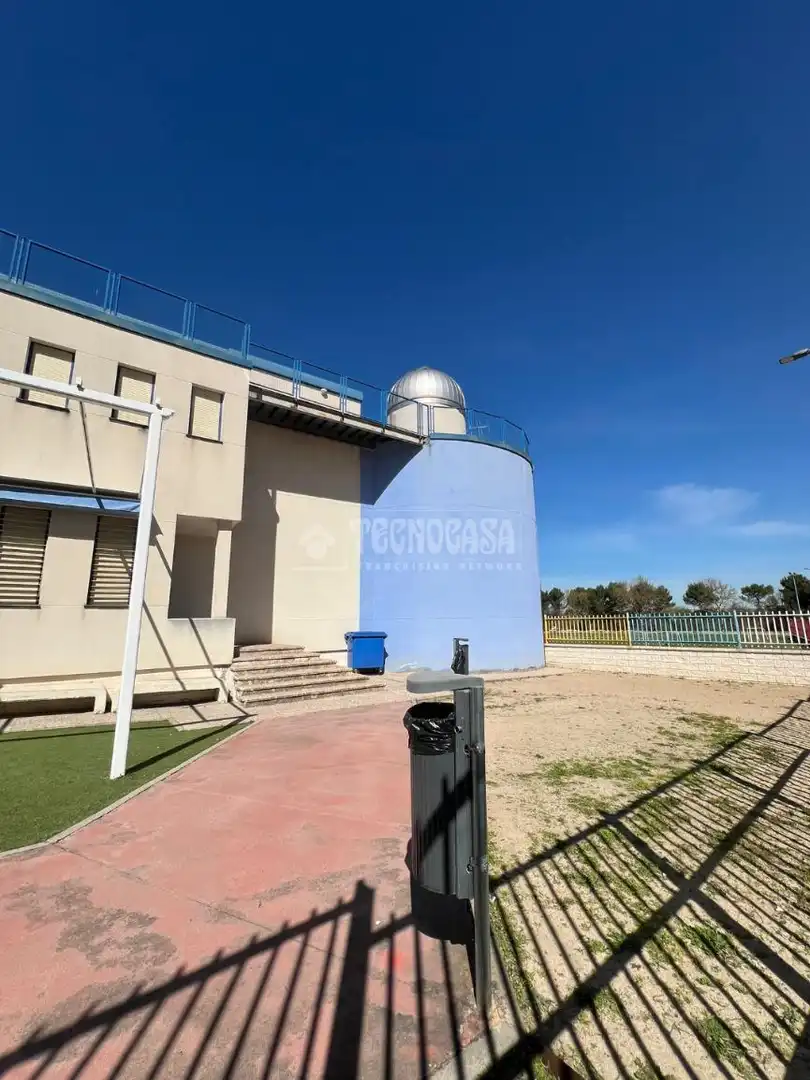 Vista exterior de Piso en venta en Fuenlabrada con Calefacción