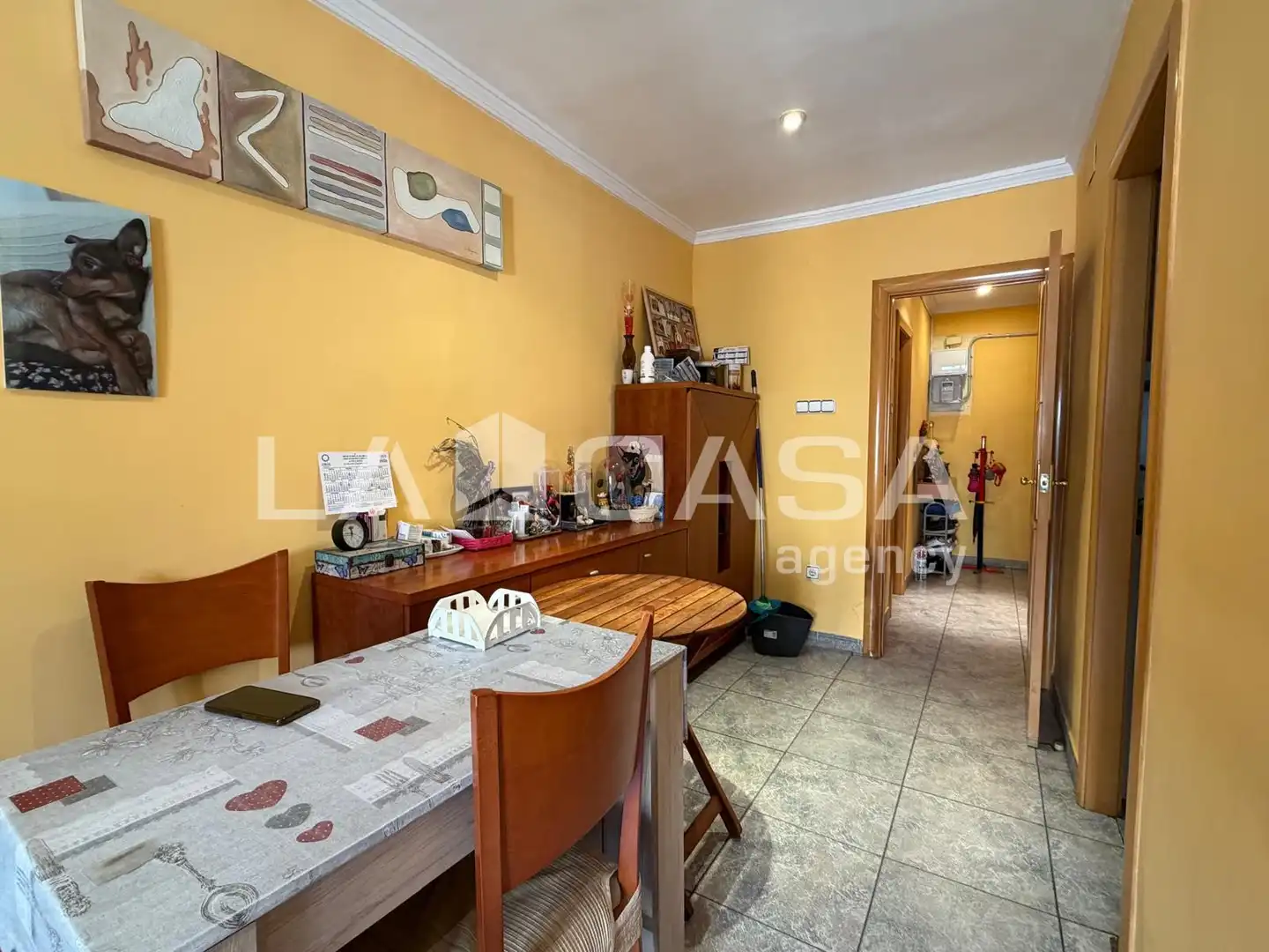Piso en venta en Santa Coloma de Gramenet con Amueblado, Horno y Balcón