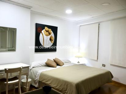 Bedroom of Flat for sale in  Valencia Capital  with Heating