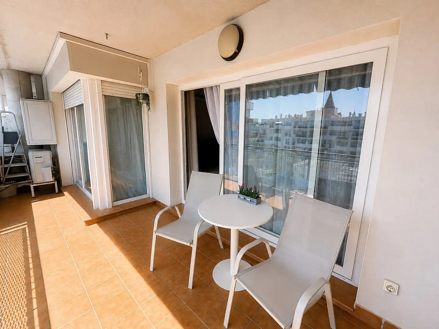 Apartament amb piscina en venda a Puerto Marina 2, imagen 3