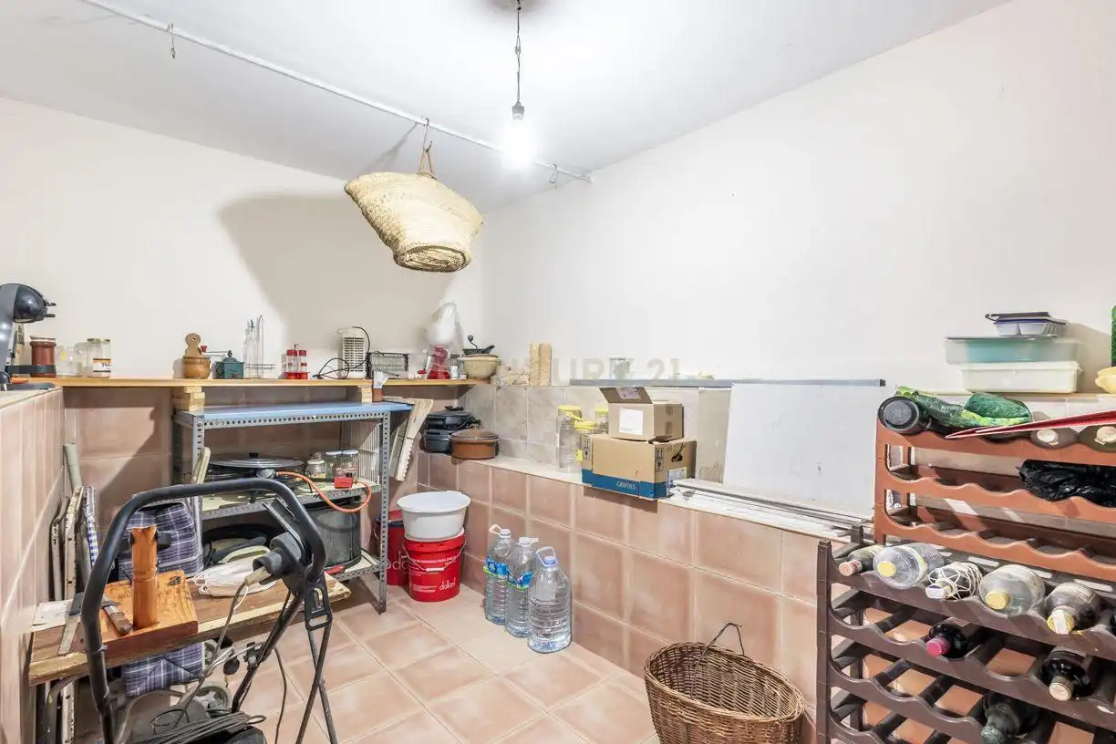 House with pool for sale in Carrer de les Orquídies, Viladecans, Spain, imagen 50