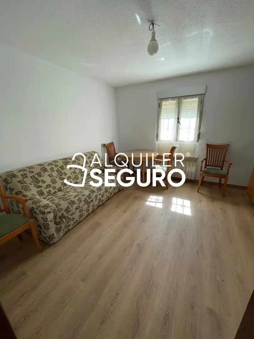 Bedroom of Flat for rent in Madrid  with Heating and Furnished