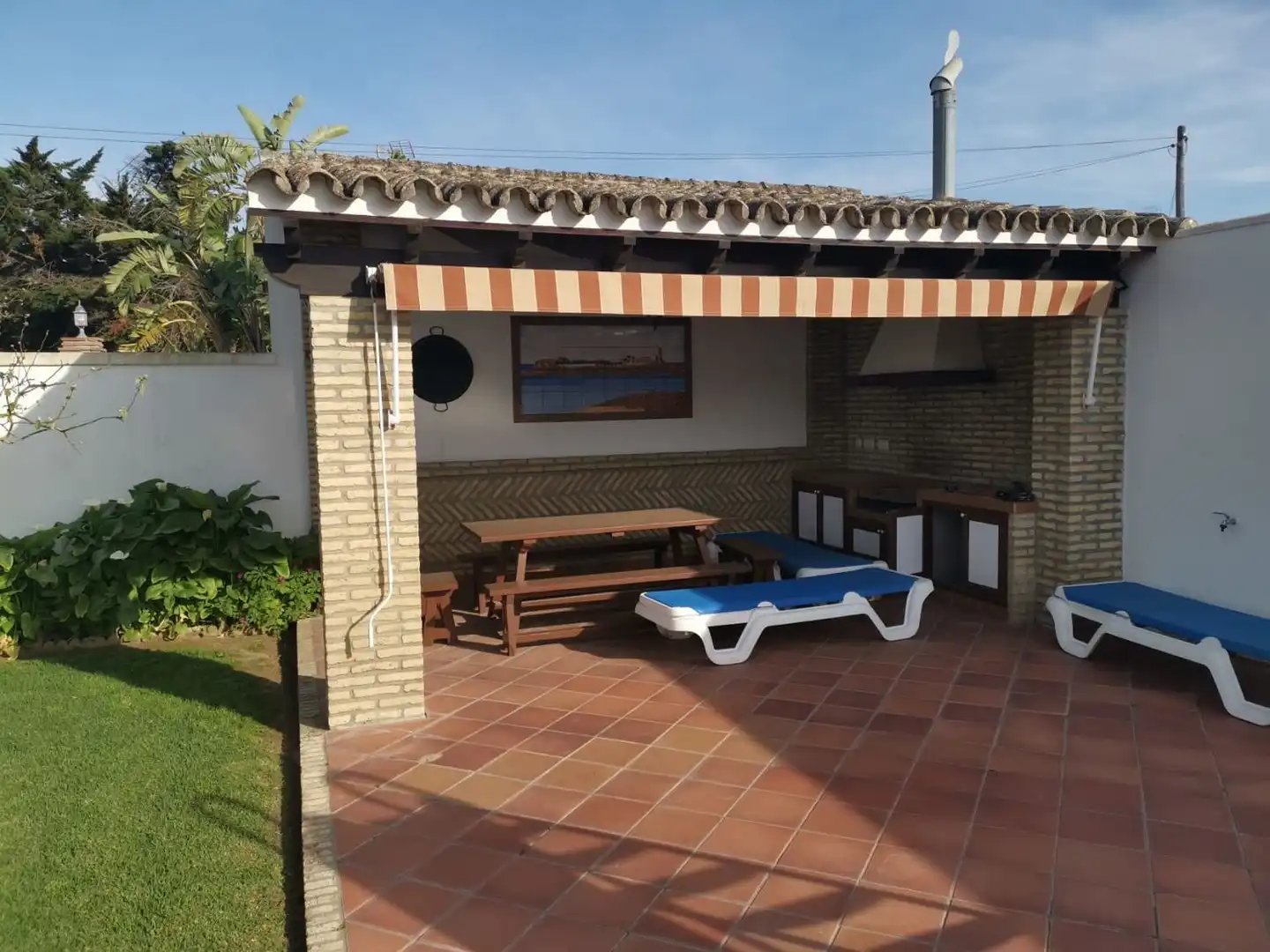 Jardí de Casa o xalet en venda en Chiclana de la Frontera amb Aire condicionat, Calefacció i Jardí privat