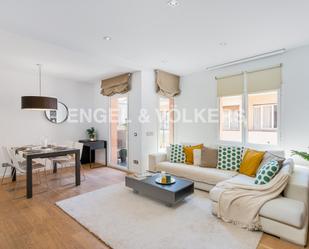 Living room of Apartment to rent in  Barcelona Capital  with Air Conditioner, Heating and Parquet flooring