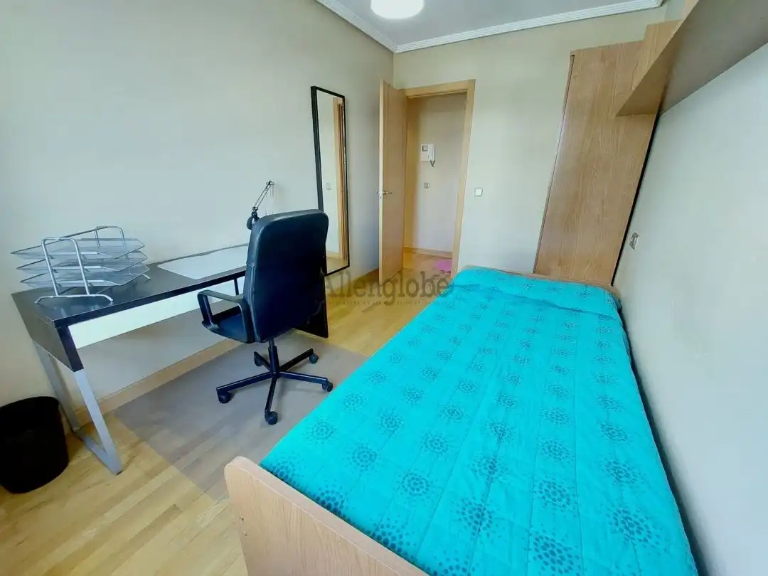 Flat with lift to rent in Calle Vicente Aleixandre, imagen 11