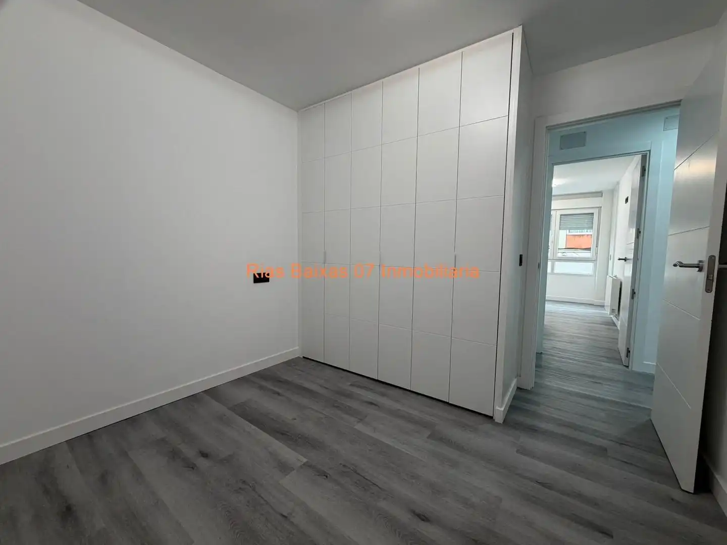 Piso en venta en Vigo  con Calefacción, Terraza y Trastero