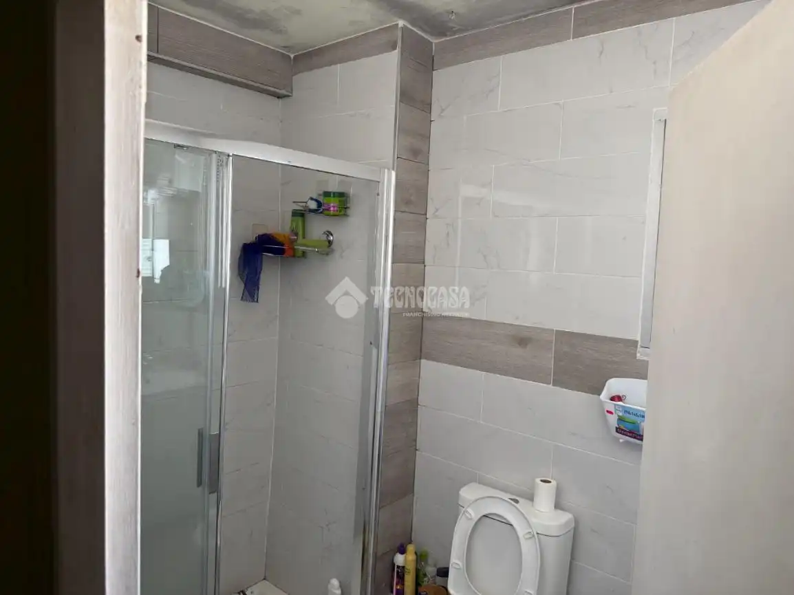 Badezimmer von Wohnung zum Verkauf in Torrejón de Ardoz mit Heizung