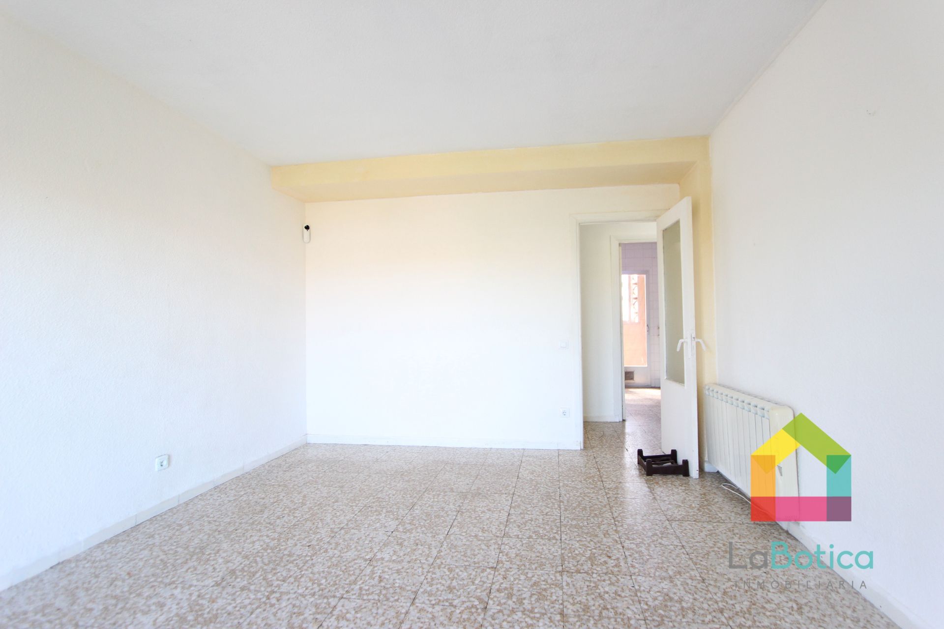 Flat for sale in  Toledo Capital  with Terrace
