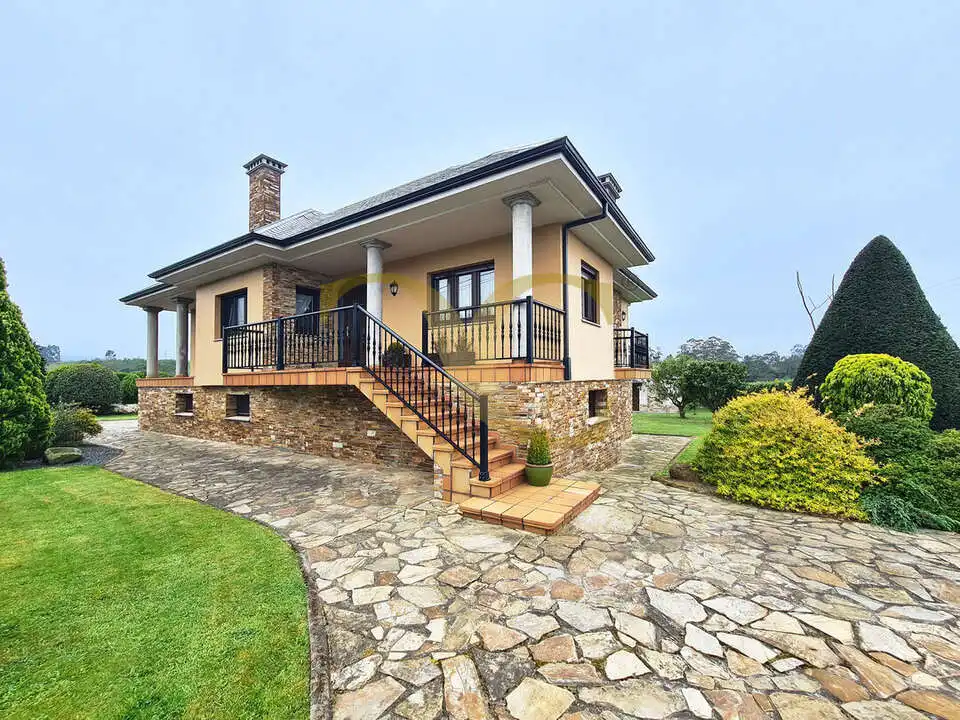 Vista exterior de Casa o chalet en venta en Tapia de Casariego con Calefacción, Jardín privado y Terraza