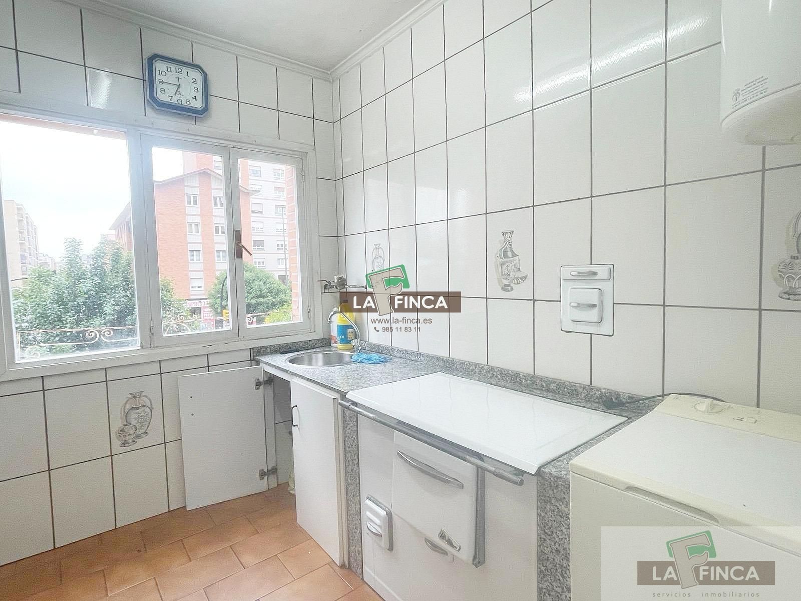 Kitchen of Flat for sale in Gijón   with Heating and Terrace