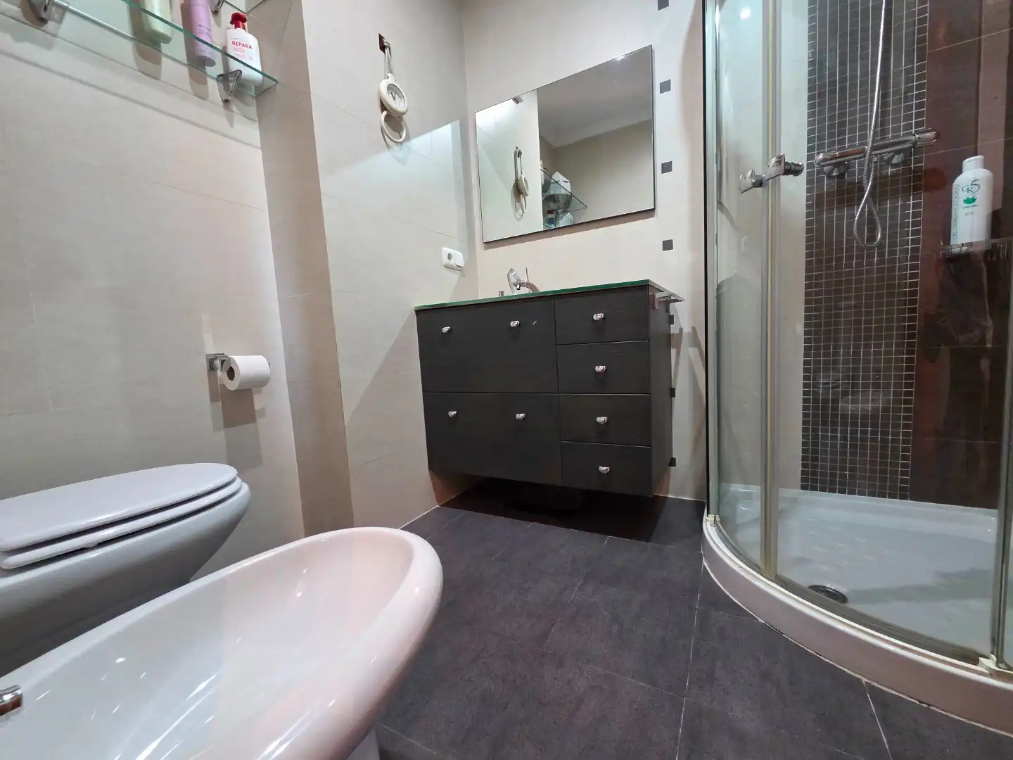 Badezimmer von Wohnung zum Verkauf in Burgos mit Heizung, Terrasse und Abstellraum