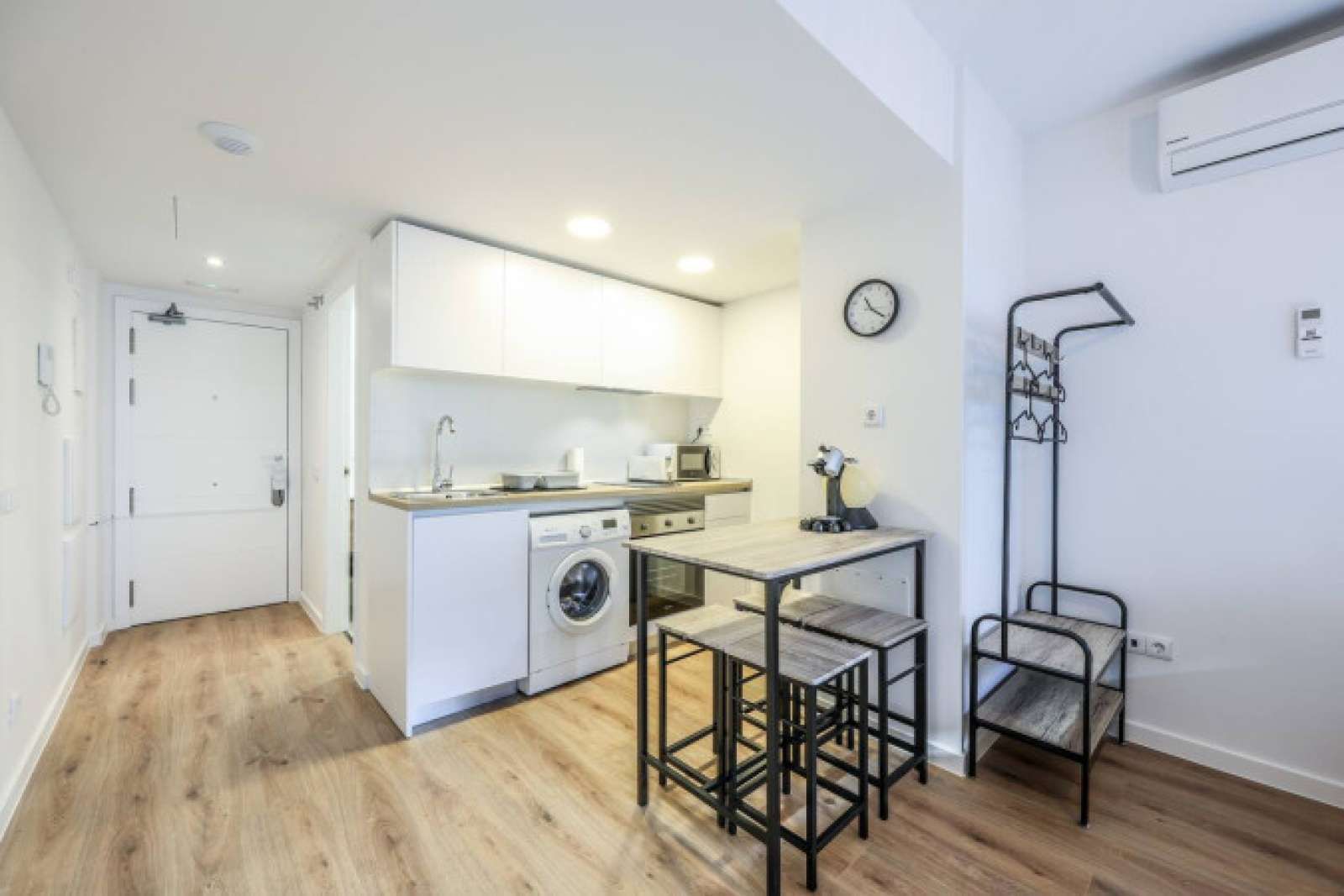 Kitchen of Study for share in San Sebastián de los Reyes  with Air Conditioner, Terrace and Furnished