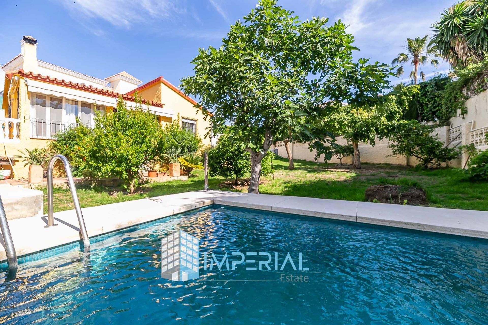 Exterior view of House or chalet for sale in Fuengirola  with Private garden, Terrace and Storage room