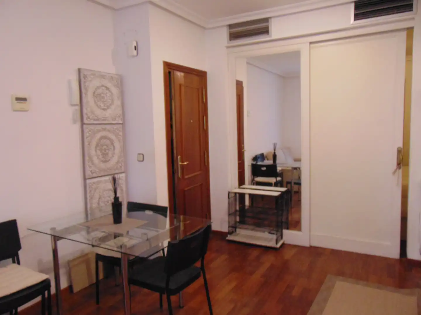 Dormitori de Apartament en venda en Madrid amb Aire condicionat, Moblat i Balcó