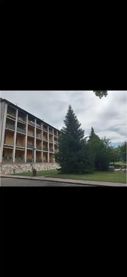 Vista exterior de Dúplex en venta en Berga con Jardín privado, Trastero y Amueblado