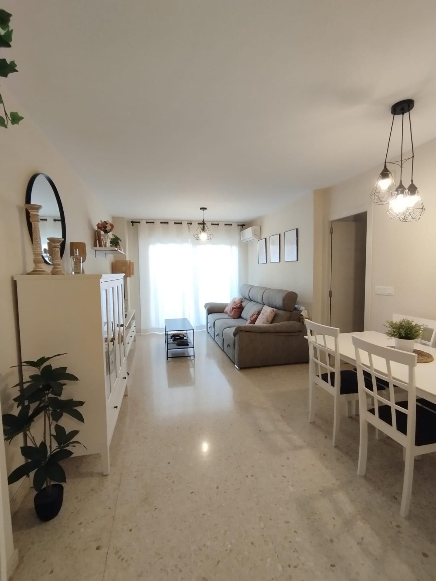 Living room of Flat for sale in Algeciras  with Balcony