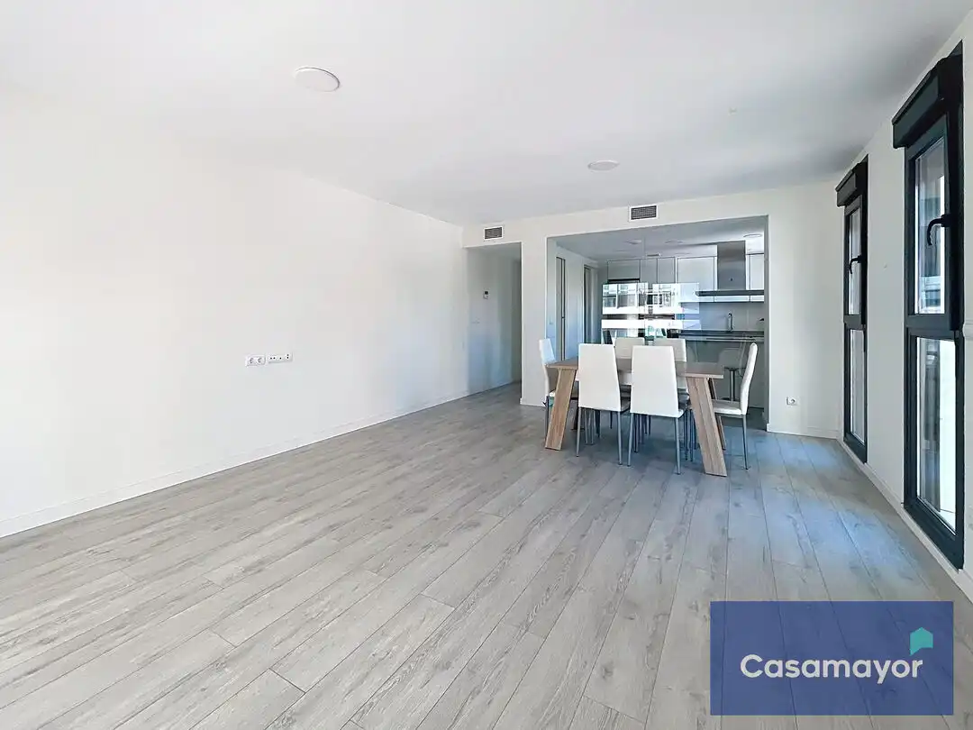 Sala de estar de Piso de alquiler en Alicante / Alacant con Aire acondicionado, Calefacción y Trastero