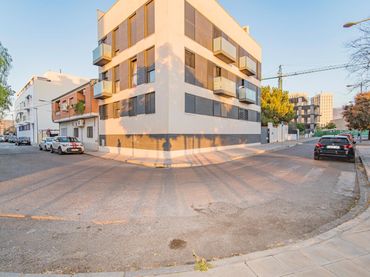 Flat with lift to rent in Calle Calle López de Neira