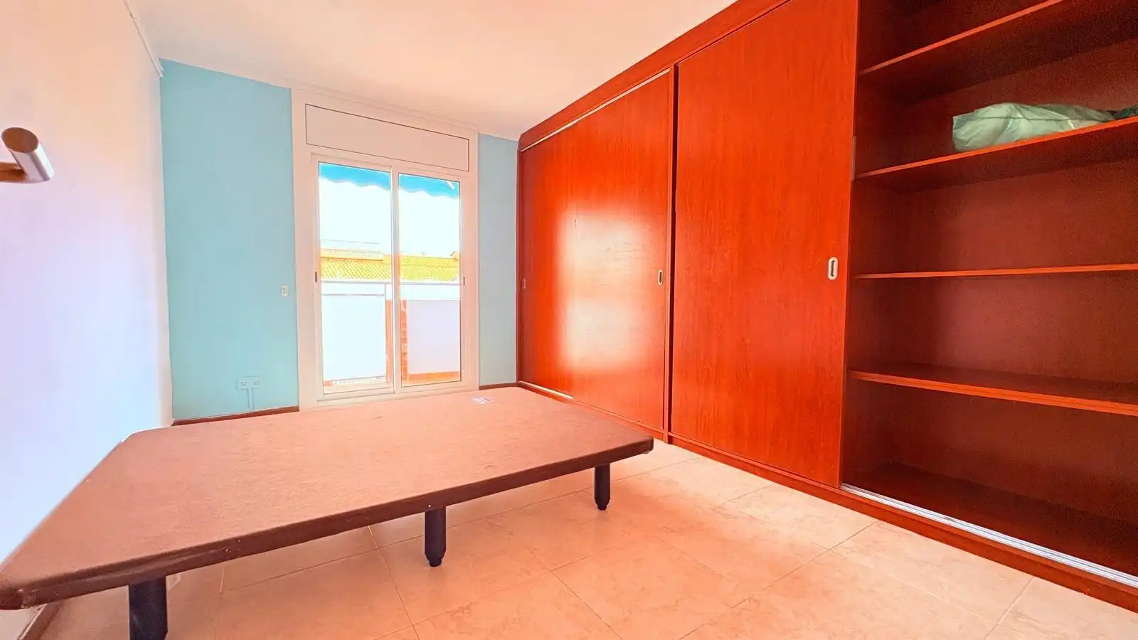 Habitación de Piso en venta en Castellar del Vallès con Calefacción y Terraza