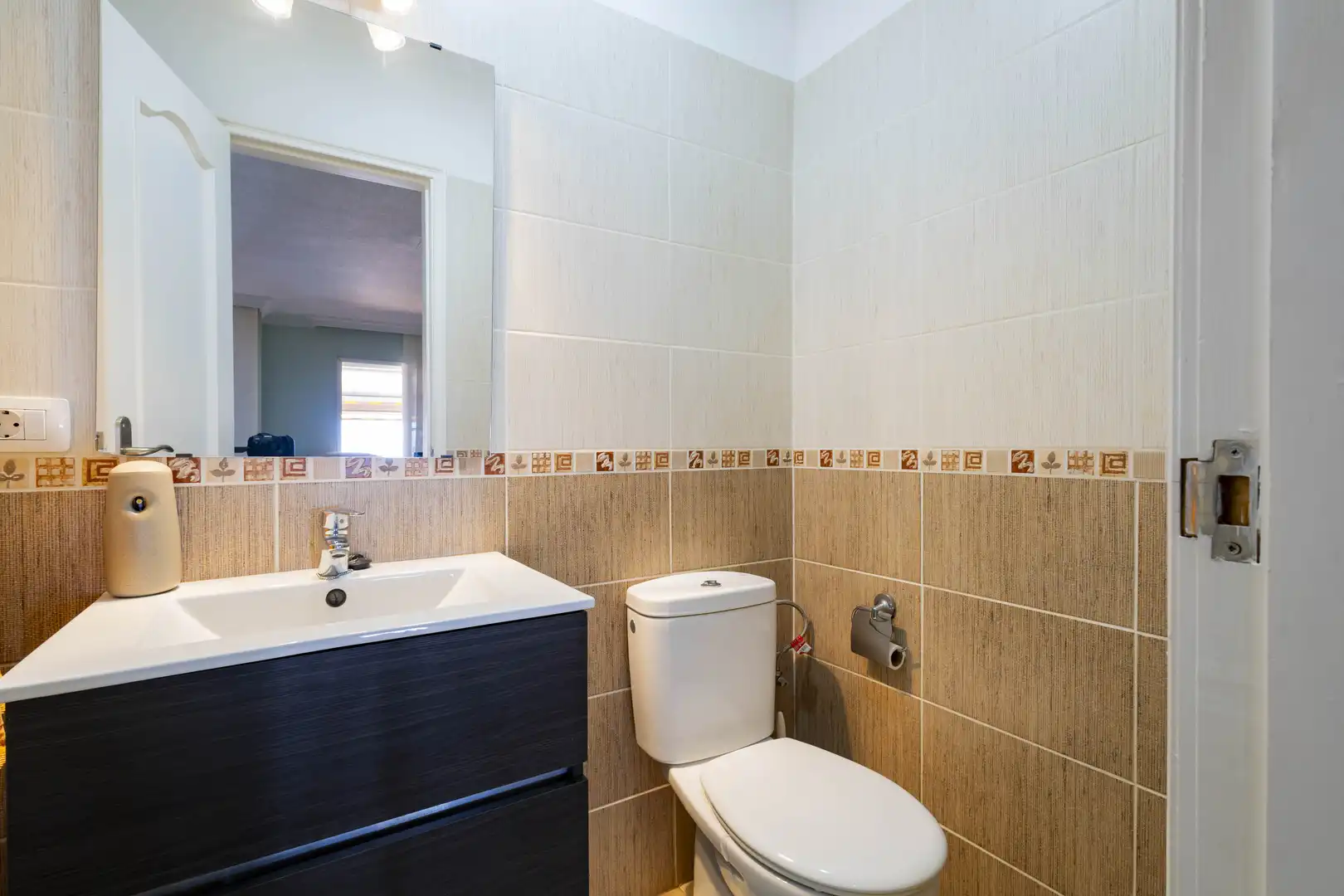 Baño de Casa adosada en venta en El Rosario con Aire acondicionado, Jardín privado y Terraza