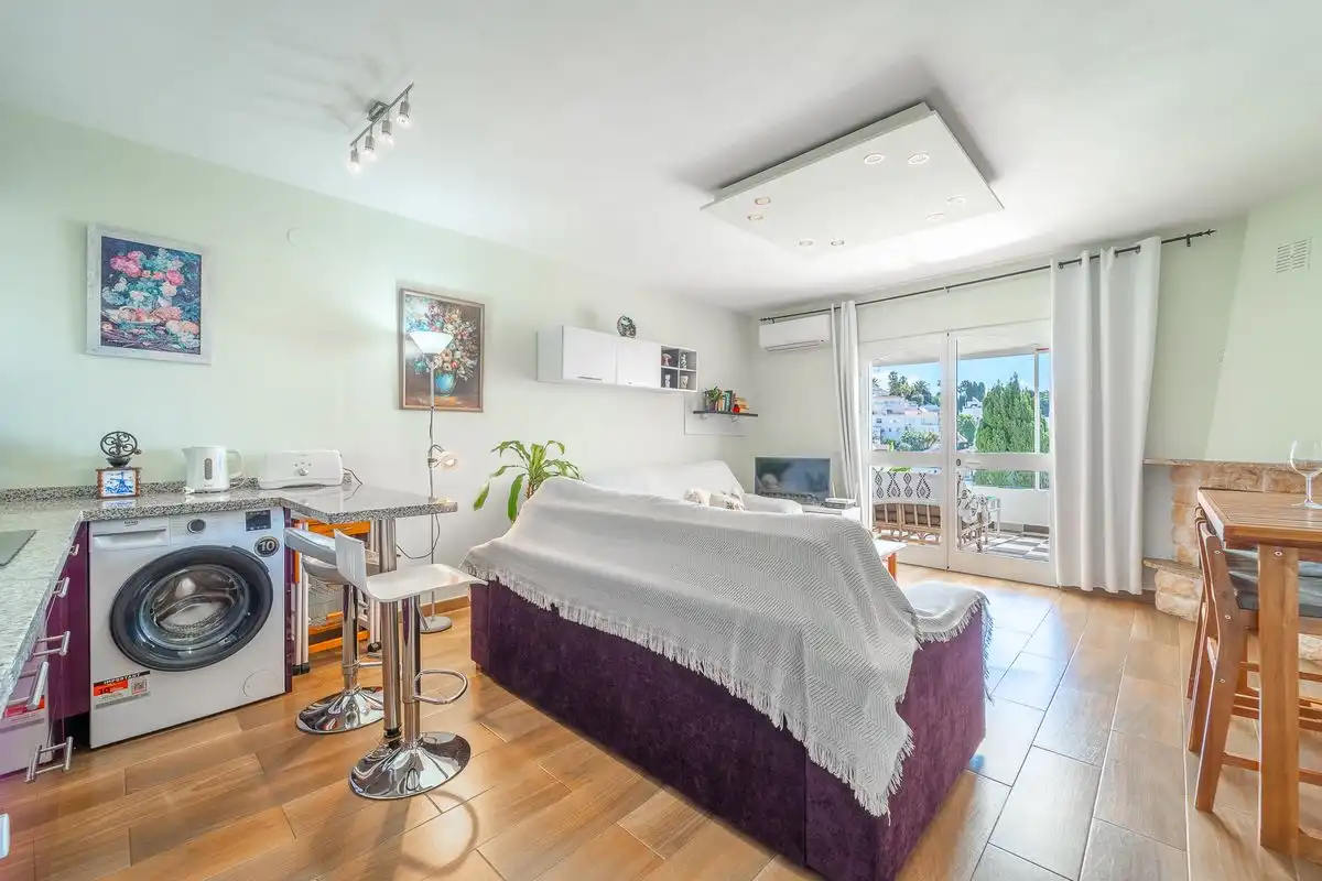 Habitación de Planta baja en venta en Nerja con Aire acondicionado, Calefacción y Terraza