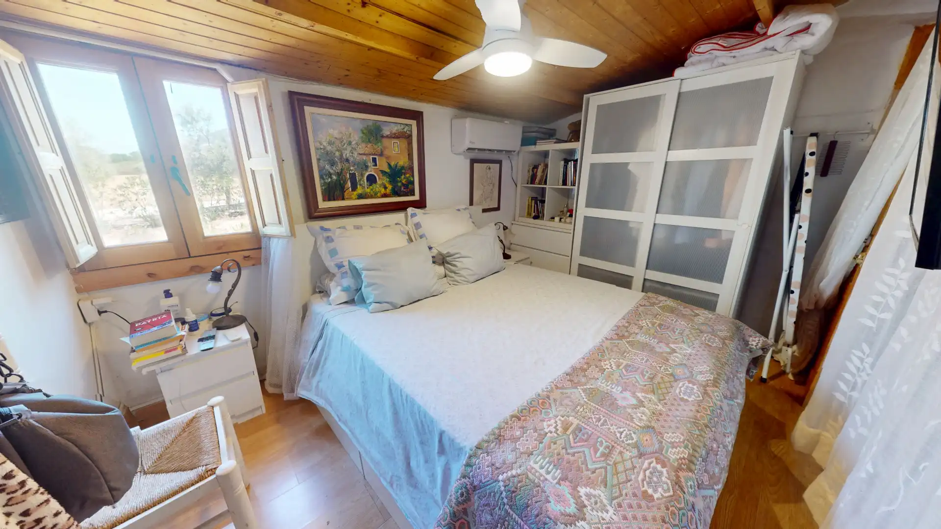Dormitori de Casa o xalet en venda en Biar amb Aire condicionat, Jardí privat i Piscina