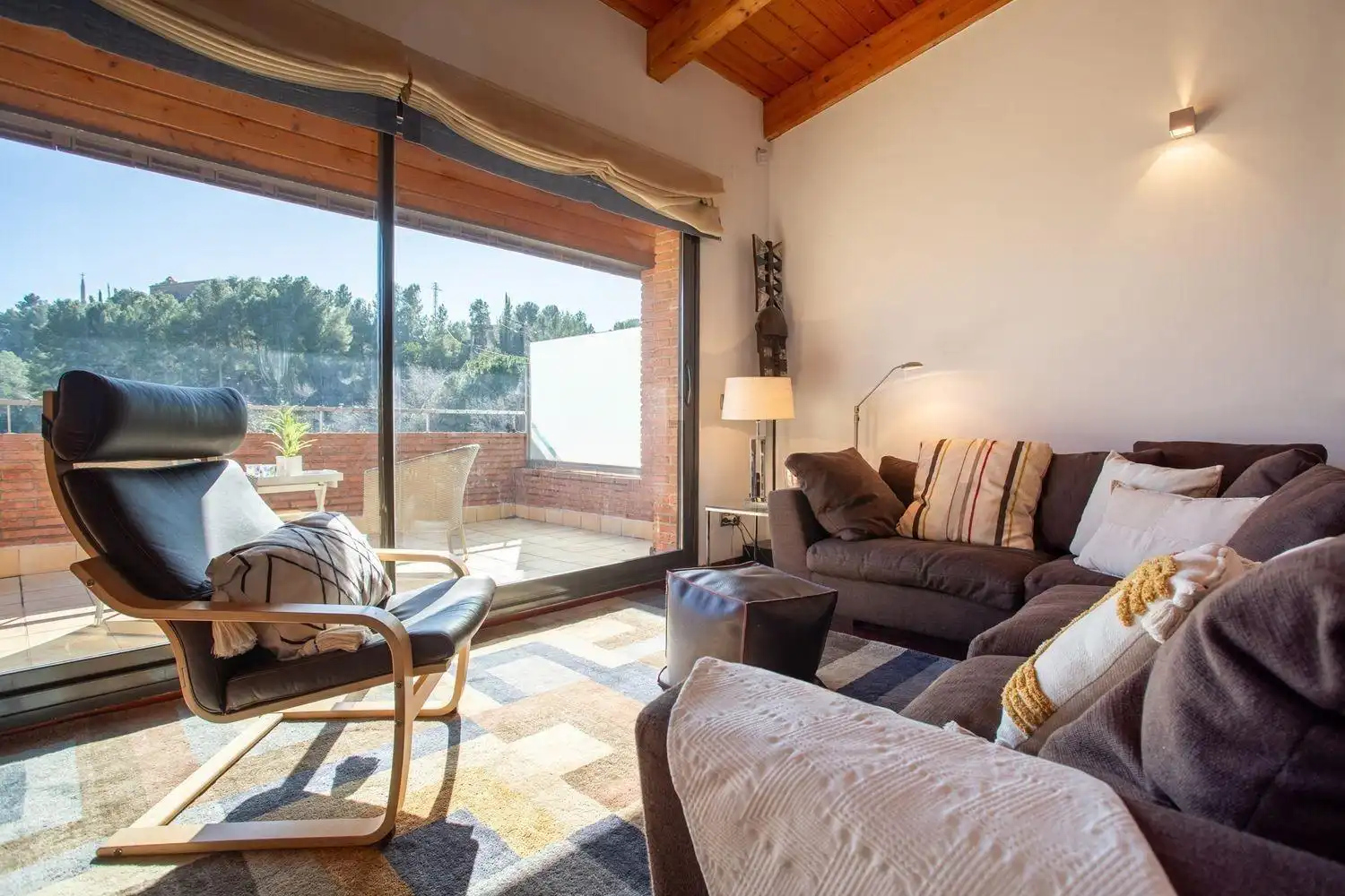 Sala d'estar de Casa adosada en venda en Castellvell del Camp amb Calefacció