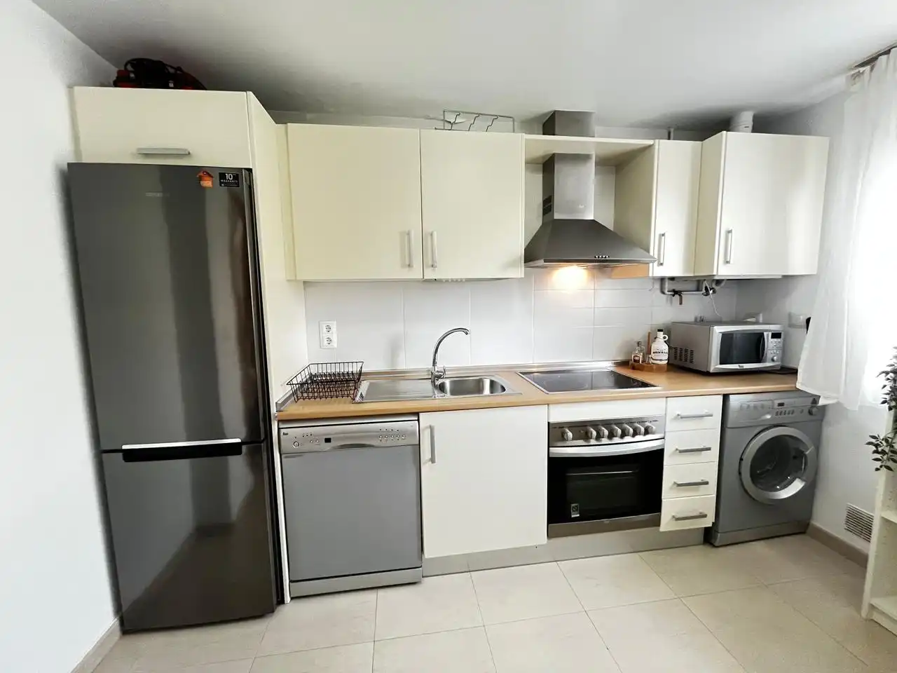 Cocina de Planta baja en venta en Murcia con Aire acondicionado, Calefacción y Jardín privado