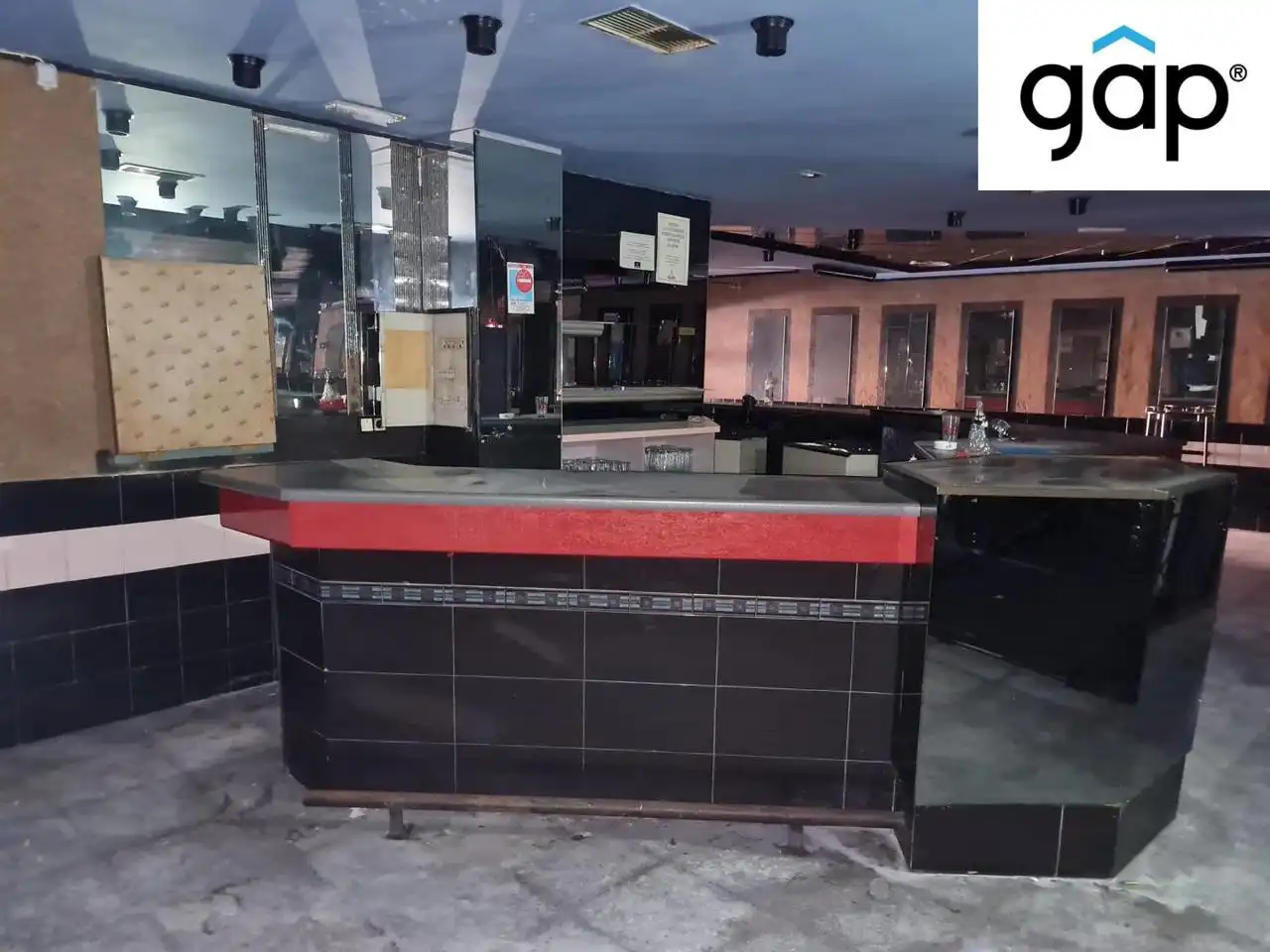 Local en venta en San Lorenzo de la Parrilla con Aire acondicionado y Amueblado